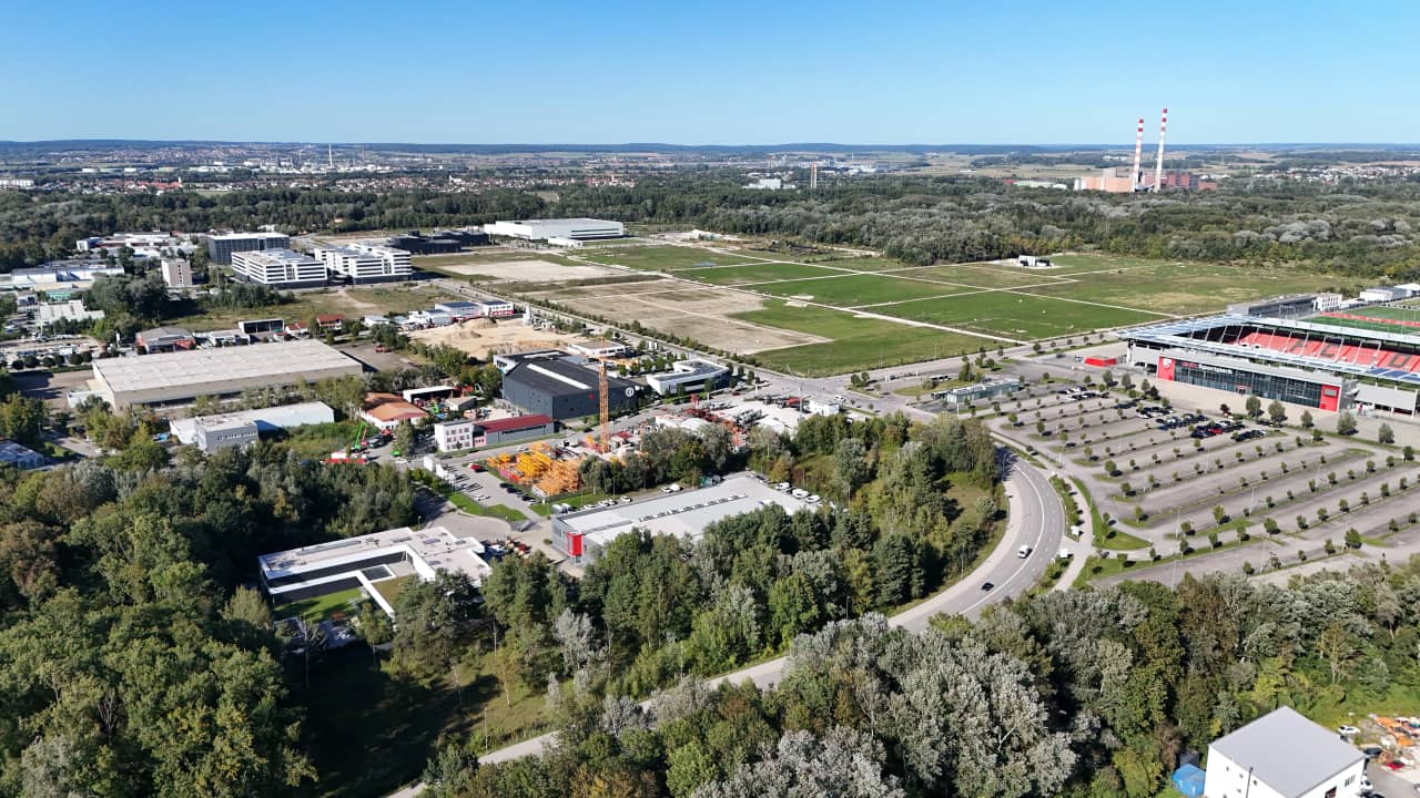 Luftaufnahme einer Drohne vom Gelände incampus